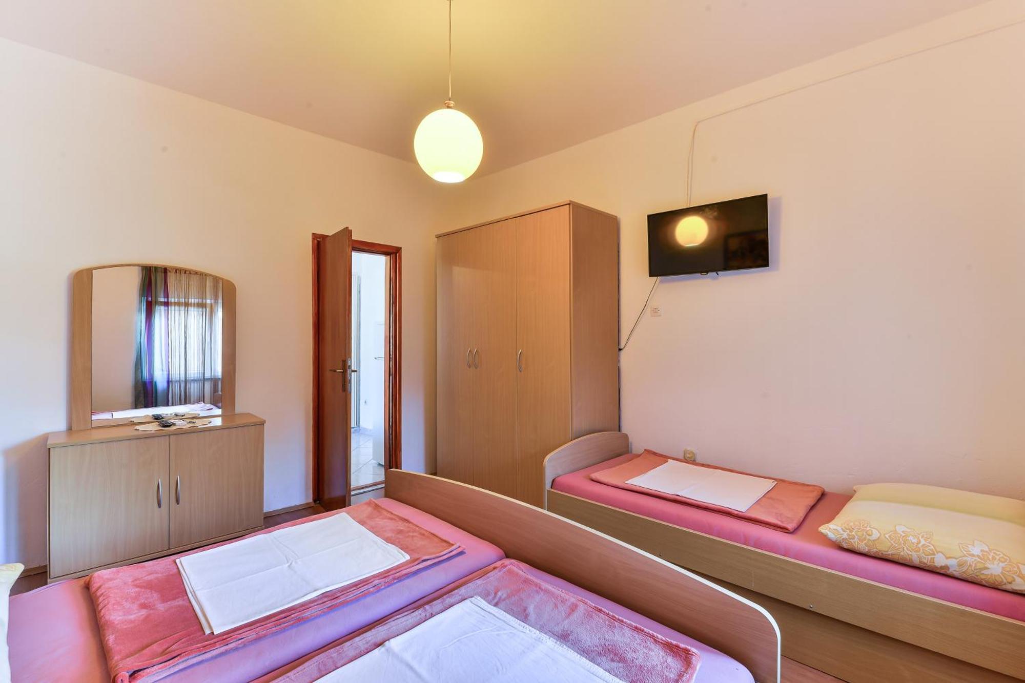 Apartments With A Parking Space Nin, Zadar - 19555 Room photo
