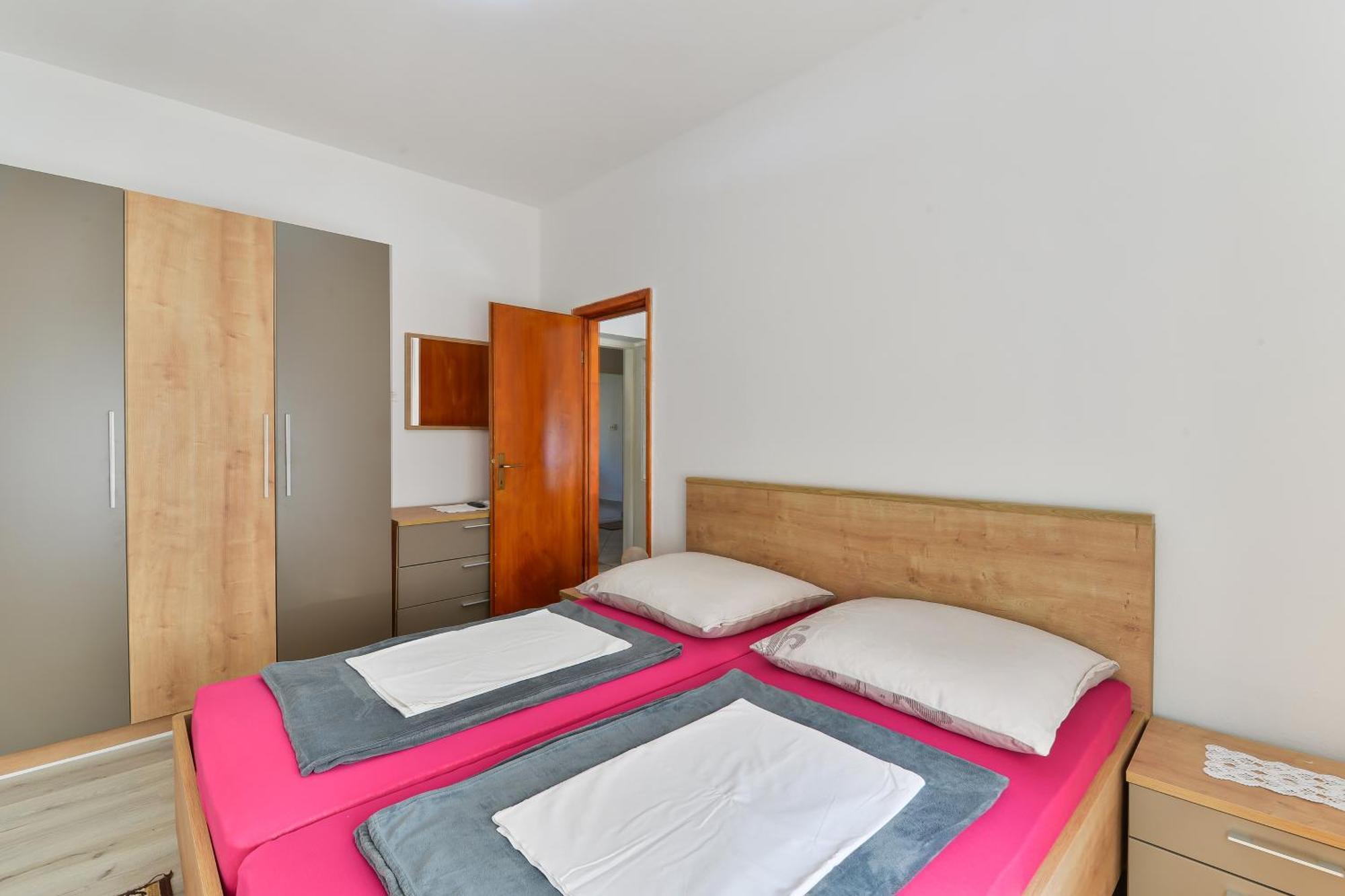Apartments With A Parking Space Nin, Zadar - 19555 Room photo